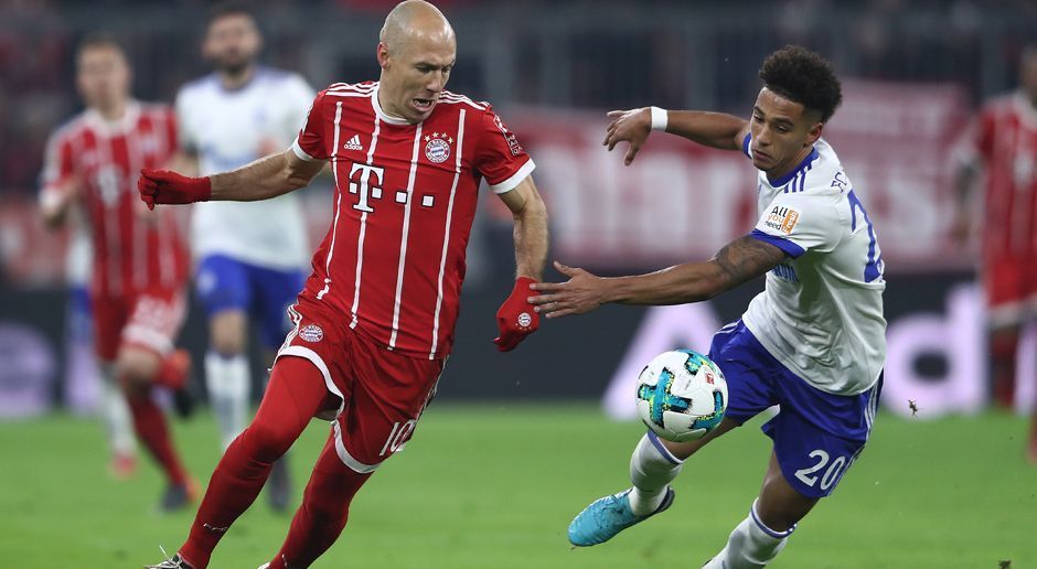 
                <strong>Arjen Robben</strong><br>
                Sehr beweglich, mit großer Spielfreude und großem Aktionsradius, mit vielen guten Dribblings und Pässen. Der Niederländer zeigt einen guten Zug zum Tor, liefert die Vorlage zum 2:1 durch Müller. Auch in der zweiten Halbzeit immer mal wieder gefährlich. ran-Note: 2
              