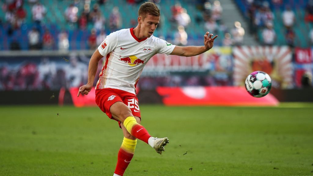 
                <strong>Dani Olmo (Offensives Mittelfeld)</strong><br>
                Dani Olmo, der erst Anfang des Jahres von Dinamo Zagreb zu RB Leipzig wechselte, steht laut der "Sport Bild" auf der Liste von Real Madrid. Die Spanier seien bereit, 40 Millionen Euro anzubieten.
              