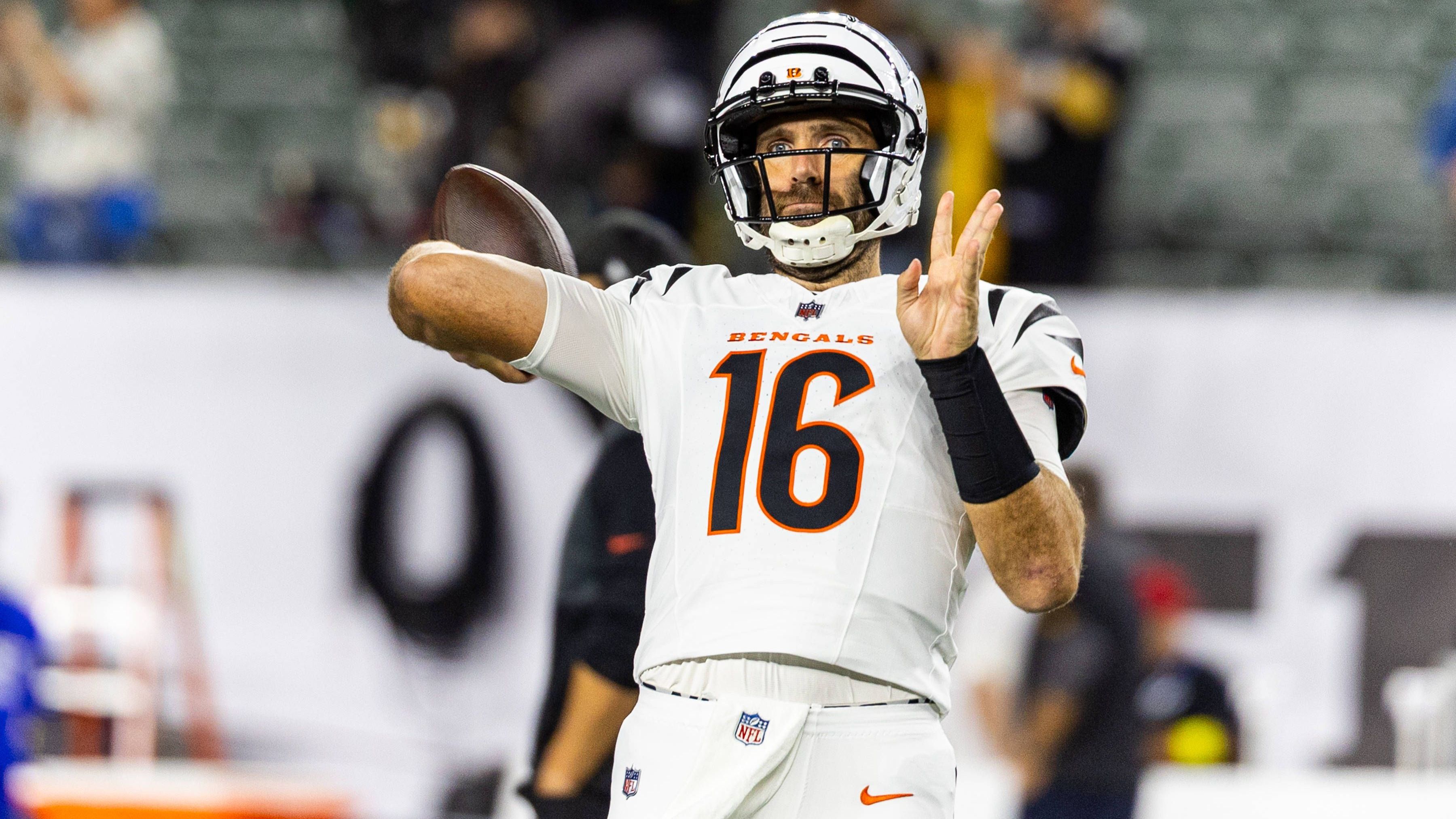 <strong>Cincinnati Bengals</strong><br>• Starter: Joe Flacco (im Bild)<br>• Backup: Jake Browning<br>• Practice Squad: Sean Clifford, Brett Rypien<br>• Verletzt: Joe Burrow