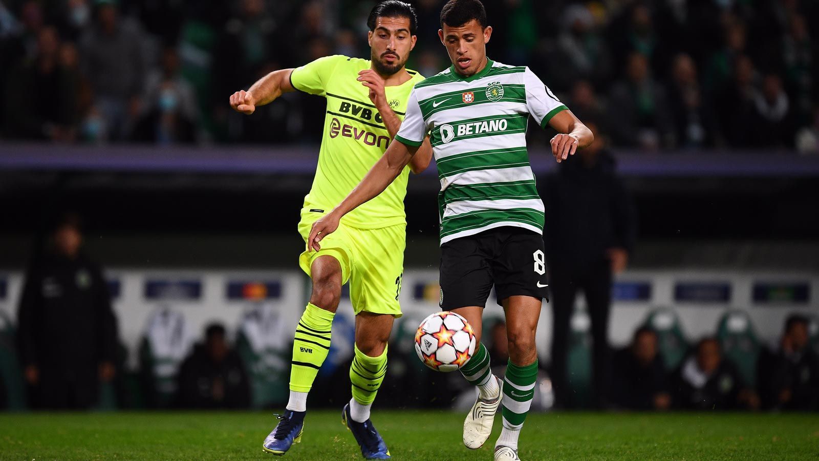 
                <strong>Emre Can</strong><br>
                Can löste nach der Pause den glücklosen Schulz hinten links ab. Der Nationalspieler machte gleich ordentlich Dampf und holte eine Ecke raus. Knapp 20 Minuten später sah er dann die Rote Karte für Nachtreten oder eine Tätlichkeit, als das Spiel auf der Kippe stand. Das darf ihm mit seiner Erfahrung einfach nicht passieren. ran-Note: 6
              