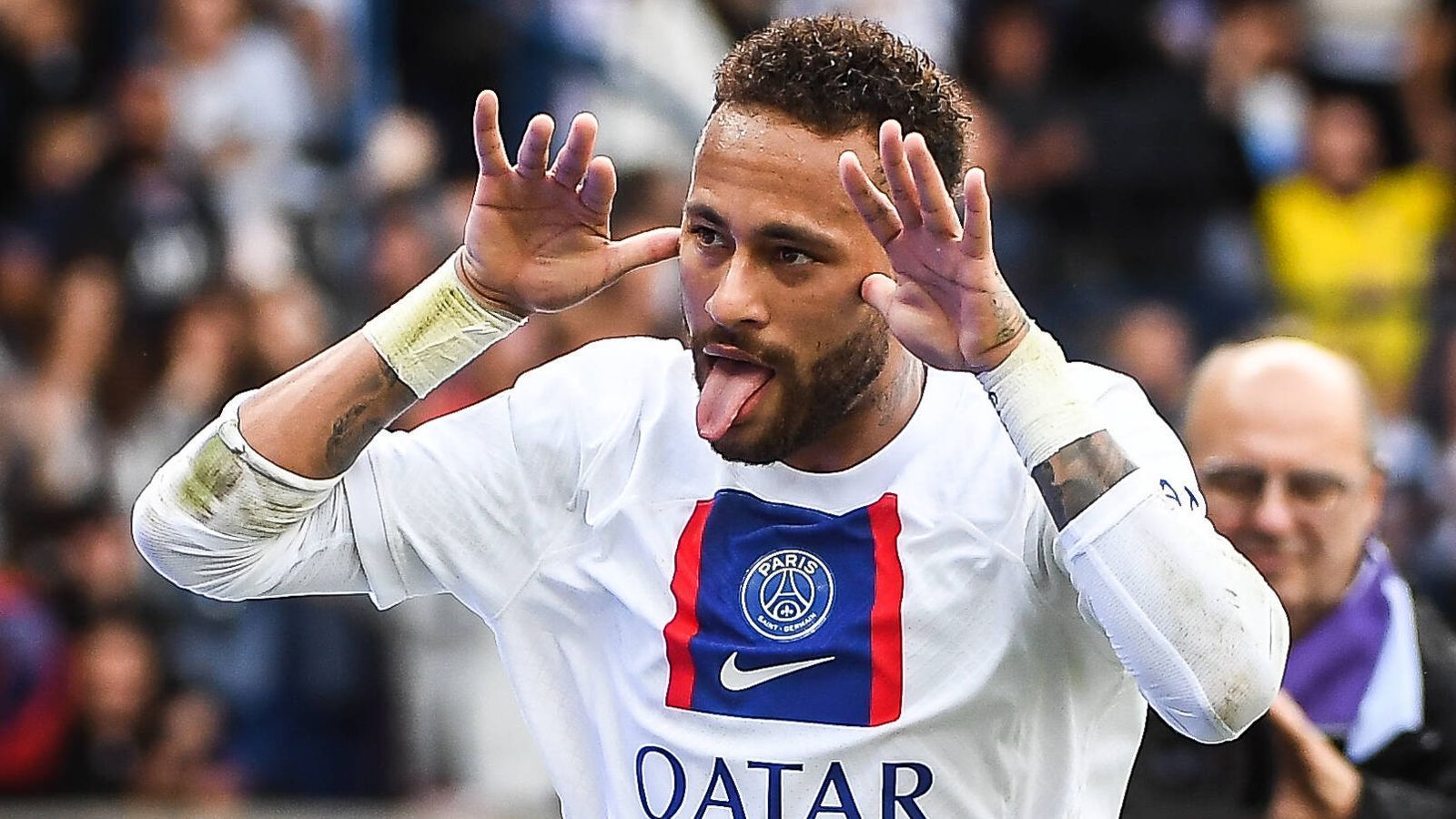 Neymar kassiert Gelb für Jubel - und attackiert Schiedsrichter