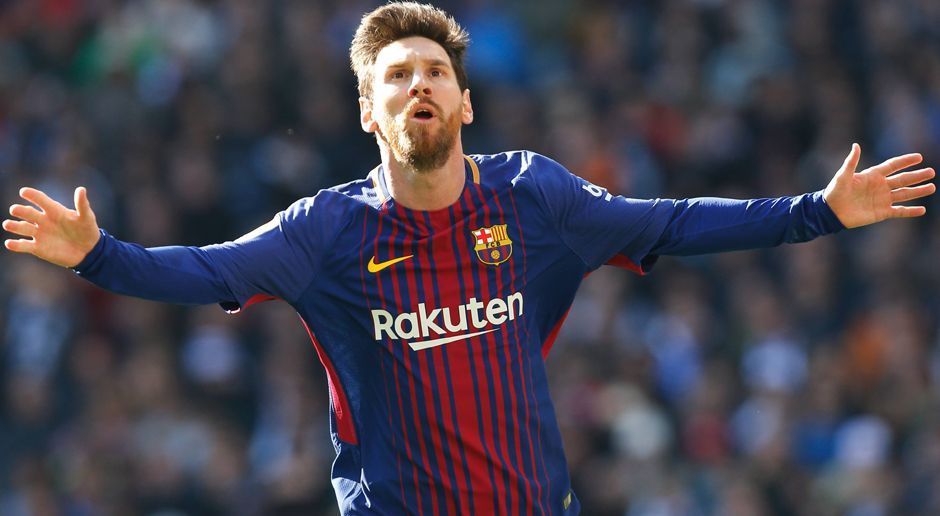 
                <strong>Lionel Messi (FC Barcelona)</strong><br>
                700 Millionen Euro: So viel Geld müsste ein Verein an den FC Barcelona überweisen, möchte er Lionel Messi verpflichten. Doch unter bestimmten Umständen könnte der Superstar ablösefrei wechseln! Eine Klausel in seinem neuen Vertrag besagt, dass das Arbeitspapier ungültig wird, sobald der FC Barcelona in keiner europäischen Liga mehr mitspielt. Das berichtet "El Mundo". Diese Situation könnte tatsächlich entstehen, wenn sich Katalonien von Spanien abspaltet. Dann wäre Katalonien ein eigener Staat, der FC Barcelona somit nicht mehr Teilnehmer in der "La Liga" und Messi zum Nulltarif zu haben.
              