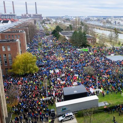 Warnstreik an deutschen Volkswagen-Standorten - Wolfsburg