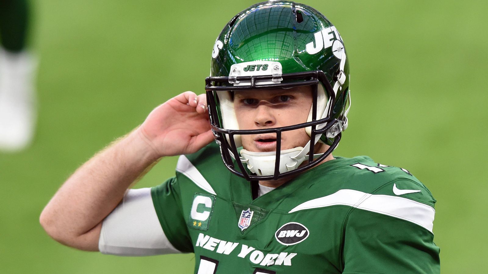 
                <strong>Sam Darnold (3. Pick, Carolina Panthers, gedraftet von: New York Jets)</strong><br>
                &#x2022; Quarterback - <br>&#x2022; Fifth Year Option: Gezogen - <br>&#x2022; Gehalt: 18 858 000 Dollar<br>
              