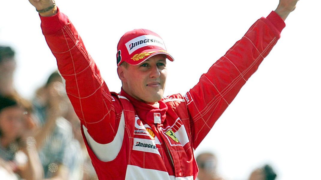 Ein Blick zurück - 2006 in Monza: Michael Schumacher von der Scuderia Ferrari feiert seinen Sieg beim Großen Preis von Italien.