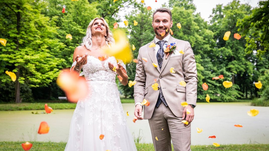 Yasemin und Jochen gaben in der 10. Staffel "Hochzeit auf den ersten Blick" einander das Jawort, ohne sich jemals zuvor gesehen zu haben.