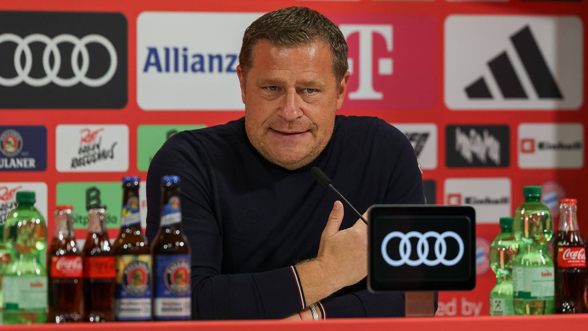 Max Eberl (FC Bayern Muenchen, Sportvorstand), GER, Vorstellung Luis Diaz, FC Bayern Muenchen, Fussball, Pressekonferenz, Saison 2025 2026, 31.07.2025, GER, Vorstellung Luis Diaz, FC Bayern Muenche...
