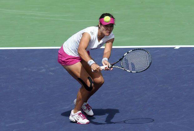 
                <strong>Li Na (China)</strong><br>
                Die "chinesische Ballwand" hat mit dem Sieg bei den Australian Open in diesem Jahr bereits das zweite Grand-Slam-Turnier ihrer Karriere gewonnen - nach den French Open 2011. Auch in Miami ist mit Li Na wieder zu rechnen. In Indian Wells scheiterte sie zuletzt im Halbfinale.
              