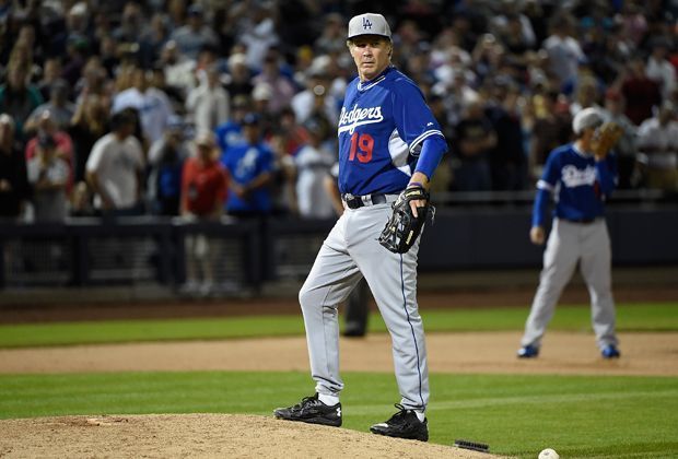 
                <strong>Will Ferrell spielt für die Los Angeles Dodgers</strong><br>
                Anschließend folgt bei den Dodgers noch sein Einsatz als Pitcher. 
              