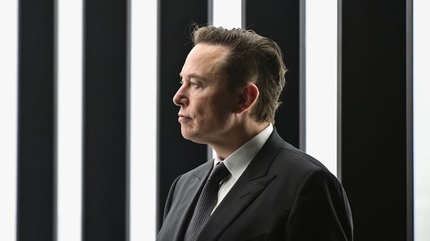 Tesla-Chef Elon Musk muss für ein Gerichtsverfahren nach San Francisco.