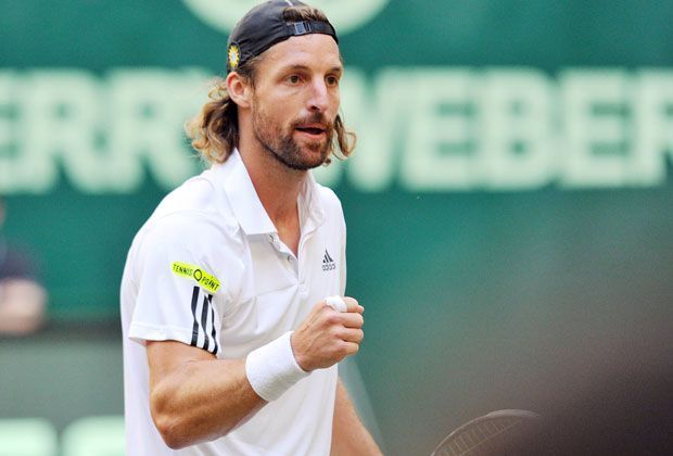 
                <strong>Andre Begemann</strong><br>
                Der Doppelspezialist (ATP-Doppel 47) hatte seinen ersten Einsatz für das DTB-Team bei der knappen Niederlage gegen Frankreich im vergangenen Jahr. Der 30-Jährige hat 2015 im Doppel bereits ein Halbfinale (Rotterdam) und zwei Viertelfinals erreicht. 
              