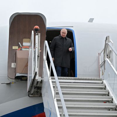 Russlands Machthaber Wladimir Putin nützt als Dienstflugzeug einen veralteten Sowjet-Flieger.