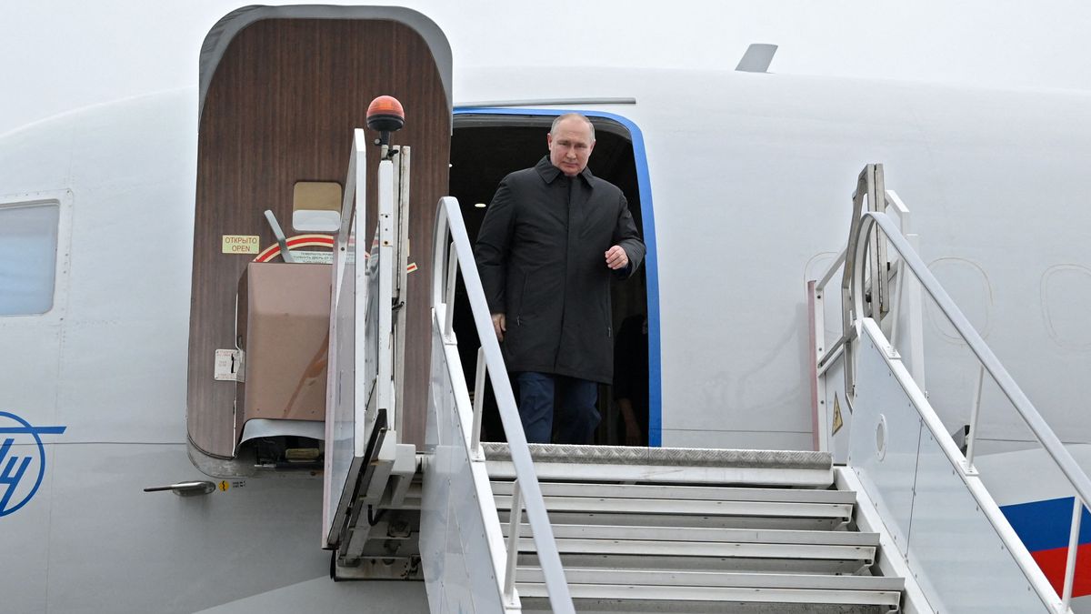 Russlands Machthaber Wladimir Putin nützt als Dienstflugzeug einen veralteten Sowjet-Flieger.