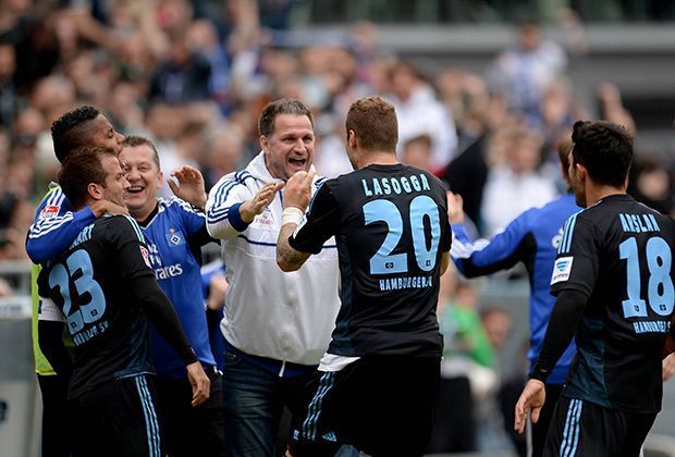 
                <strong>Greuther Fürth vs. Hamburger SV</strong><br>
                Was der Führungstreffer Spielern und Betreuern bedeutet, ist unschwer zu erkennen. 
              