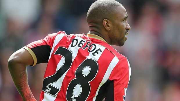 
                <strong>Jermain Defoe</strong><br>
                Jermain Defoe ist 32 Jahre alt und Stürmer des AFC Sunderland. Mit seiner Tätigkeit als Fußball-Profi ist er offenbar so ausgelastet, dass er nun über ein Jobportal einen persönlichen Assistenten sucht. Die Aufgaben, die der "Personal Executive Assistant" erledigen soll, sind ziemlich vielfältig und ziemlich skurril.
              