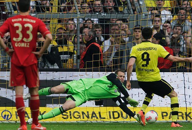 
                <strong>Spiel neun</strong><br>
                Beim Liga-Rückspiel trennten sich beide Teams wieder schiedlich friedlich mit einem 1:1. Lewandowski konnte zum Punktgewinn weder Tor noch Vorlage beisteuern und verschoss sogar einen Elfmeter.
              