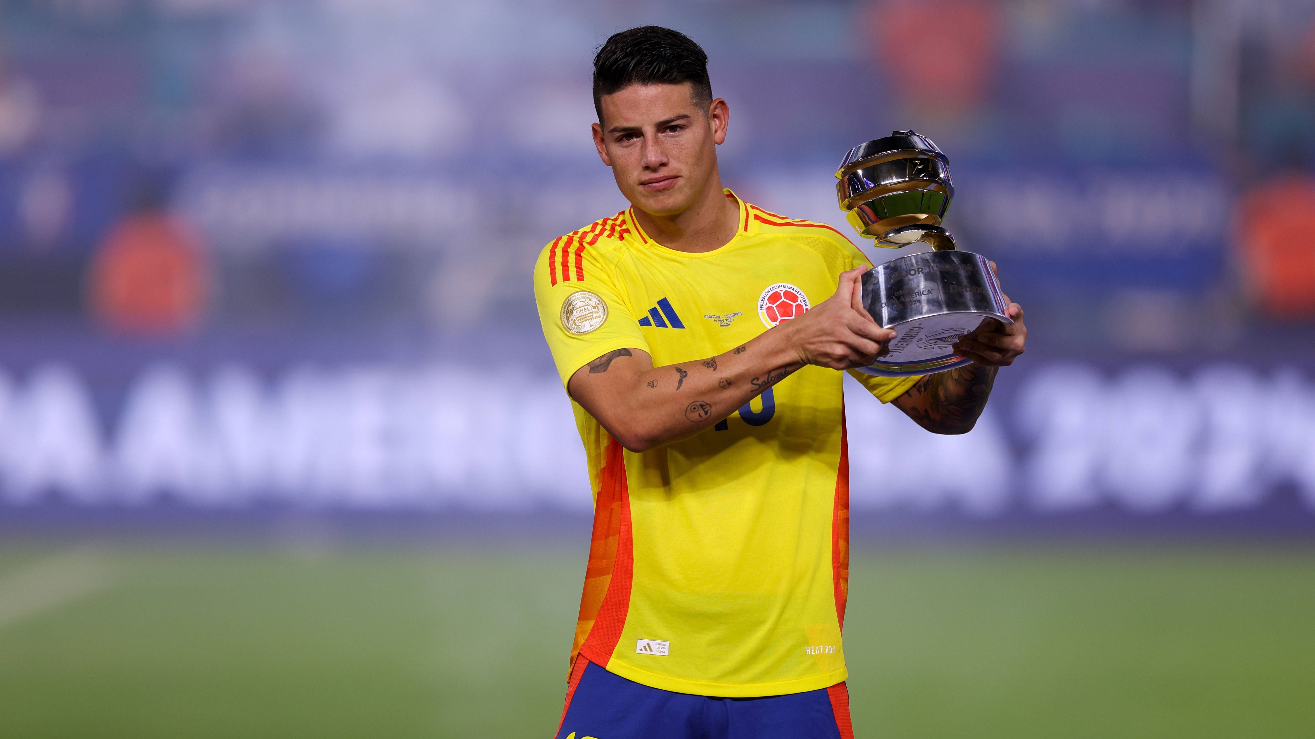 <strong>James Rodriguez (Rayo Vallecano)</strong><br>Der 33 Jahre alte Mittelfeld-Akteur führte Kolumbien zuletzt bei der Copa America mit sechs Vorlagen sowie einem Tor als bester Spieler des Turniers zu Platz zwei.