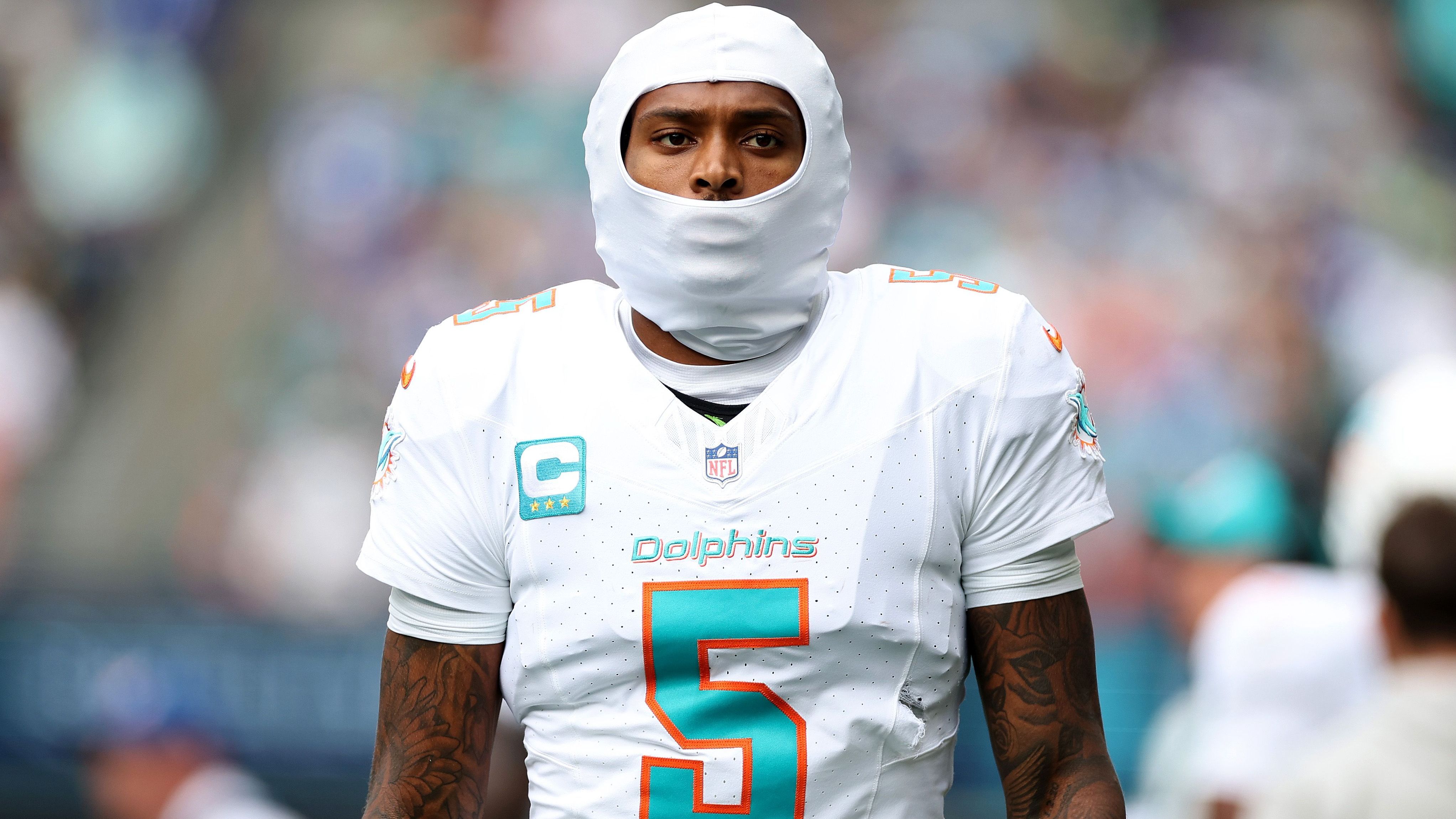 <em><strong>Jalen Ramsey (Miami Dolphins)</strong><br>Schon vor wenigen Wochen gab es Gerüchte um einen Trade von Jalen Ramsey. Miamis General Manager Chris Grier sagte, dass der einstige Star-Cornerback die Dolphins in "beiderseitigem" Interesse verlassen werde. Schon damals wurde der 30 Jahre alte Routinier mit seinem ehemaligen Team - den Los Angeles Rams - in Verbindung gebracht ...</em>