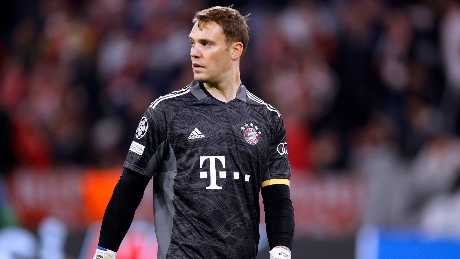 
                <strong>Platz 10 (geteilt): Manuel Neuer (FC Bayern München)</strong><br>
                &#x2022; Im Verein seit: 01.07.2011 (zehn Jahre, neun Monate und 18 Tagen)<br>&#x2022; Vertrag bis zum: 30.06.2023<br>&#x2022; Spiele für den Verein: 469<br>
              