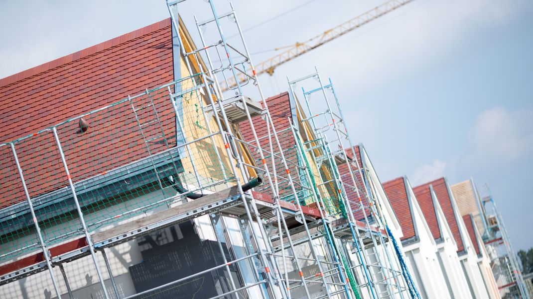 Die Bauzinsen werden 2023 eher moderat steigen.