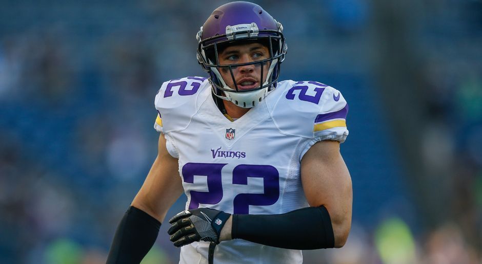 
                <strong>Free Safety: Harrison Smith (Minnesota Vikings)</strong><br>
                Die Vikings träumen vom Super Bowl im eigenen Stadion - auch aufgrund ihrer starken Defense. Einen großen Anteil daran hat Harrison Smith, der wohl variabelste Safety der Liga. Drei Interceptions und 62 Yards sind keine absoluten Top-Werte, doch die Antizipationsfähigkeit und Flexibilität Smiths sowie seine oft unterschätzten Qualitäten als Force-Player machen ihn so wichtig für sein Team. Deshalb bekommt er einen Platz in der ran-Pro-Bowl-Defense.
              