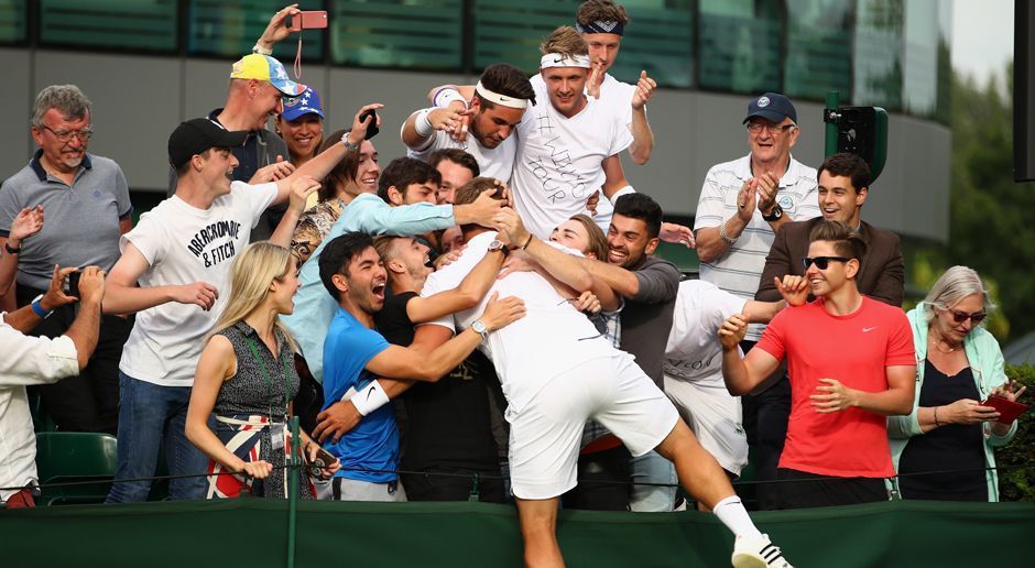 
                <strong>Grand Slams</strong><br>
                Grand Slams: Kurz und schmerzlos: Federer spielt in Wimbledon sein 68. Grand-Slam-Turnier. Willis gibt sein Debüt. Nicht nur bei einem der vier großen Turniere, sondern gleichzeitig auch auf der ATP-Tour ...
              