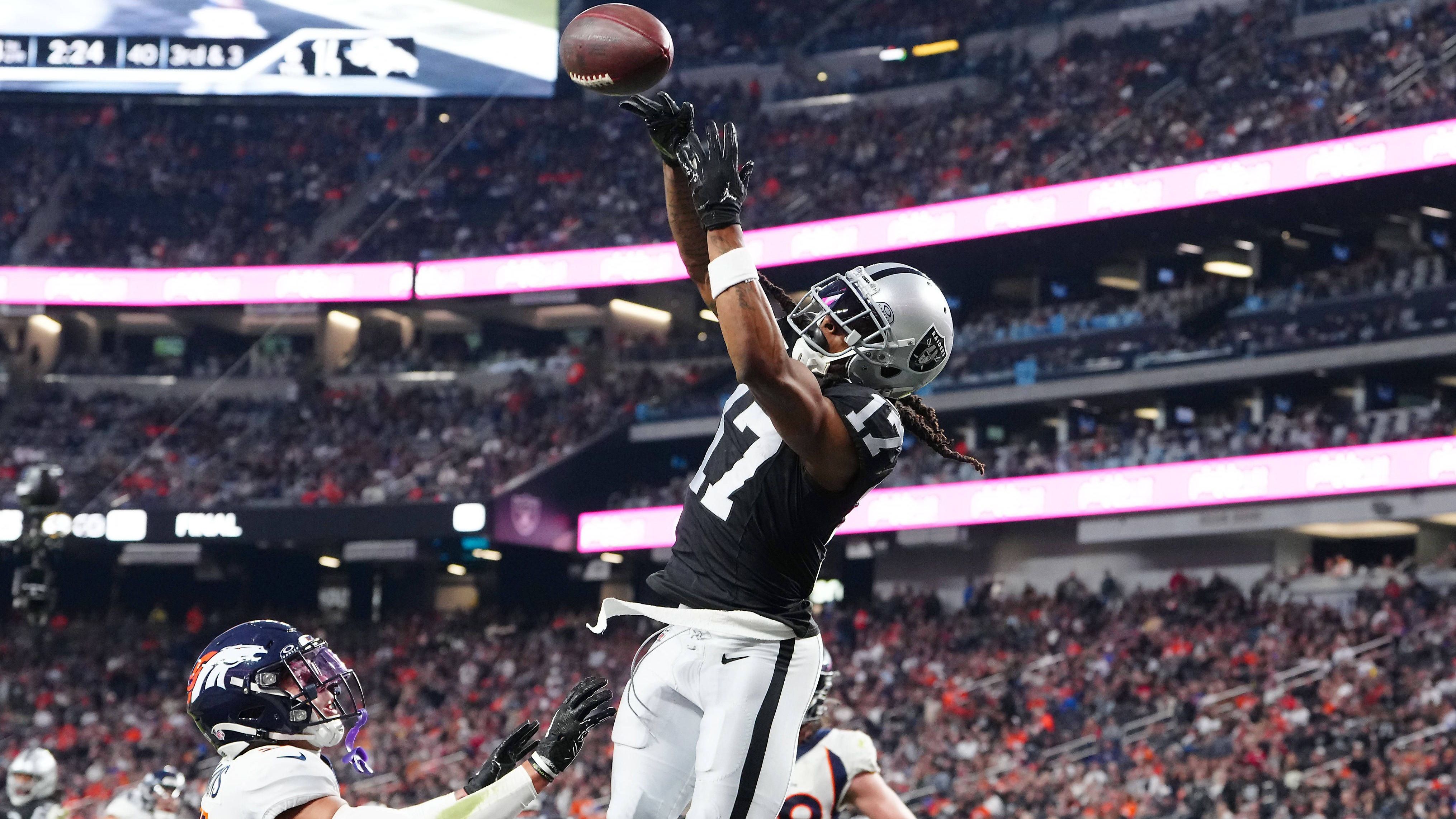 <strong>Platz 16: Las Vegas Raiders</strong><br>Angekommene Pässe für über 10 Yards: 68<br>Angekommene Pässe insgesamt: 348
