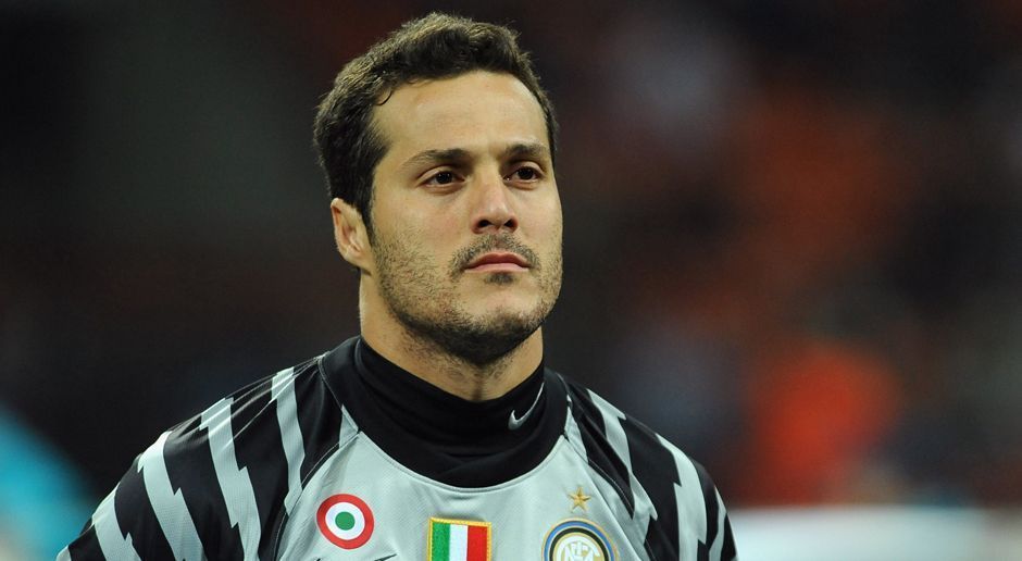 
                <strong>Julio Cesar (Saison 2009/2010)</strong><br>
                Platz 4: Julio Cesar (Saison 2009/2010) mit Inter Mailand. Seine Statistik bis zum Finale: 13 Spiele, neun Gegentore und somit eine Quote von 0,69 pro Partie. Cesar teilt sich damit den vierten Platz mit ... 
              