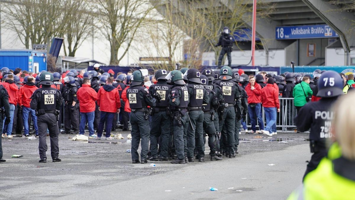 Rund ums Derby ist das Polizeiaufkommen groß