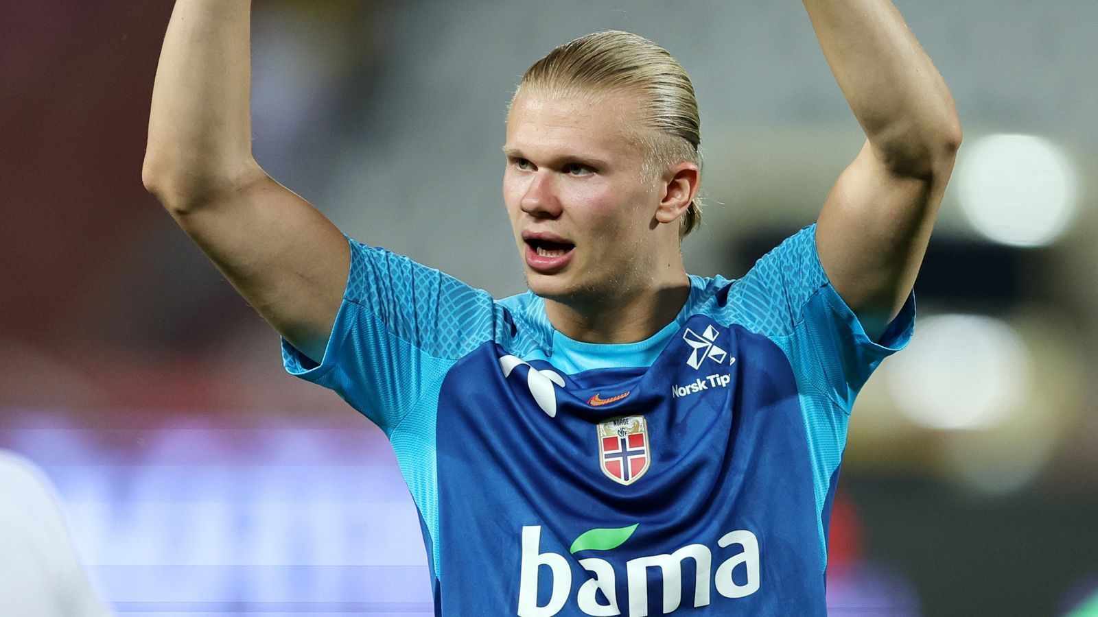 
                <strong>Platz 7 (geteilt): Erling Haaland (Manchester City)</strong><br>
                Verdienst: 435.000 Euro pro Woche
              