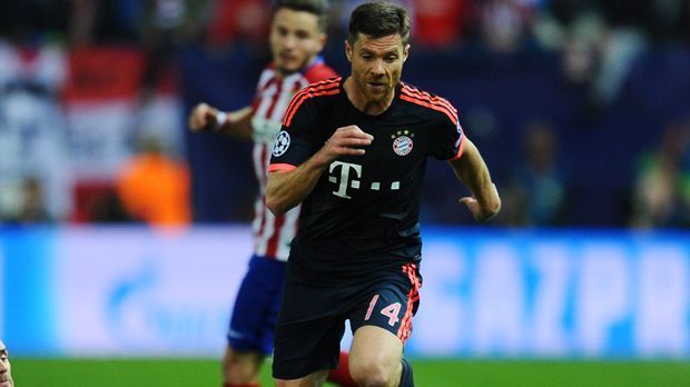 
                <strong>Xabi Alonso</strong><br>
                Xabi Alonso: Sehr lethargischer Beginn. Sollte helfen das Spiel zu kontrollieren – kam dem aber zunächst selten nach. Beim Gegentor mehr Zuschauer als defensiver Mittelfeldspieler. Nach einer halben Stunde fing sich Alonso. Wurde dann souveräner in seinem Passspiel und beruhigte das Spiel. In der zweiten Halbzeit einer der Besten. ran-Note: 3+
              