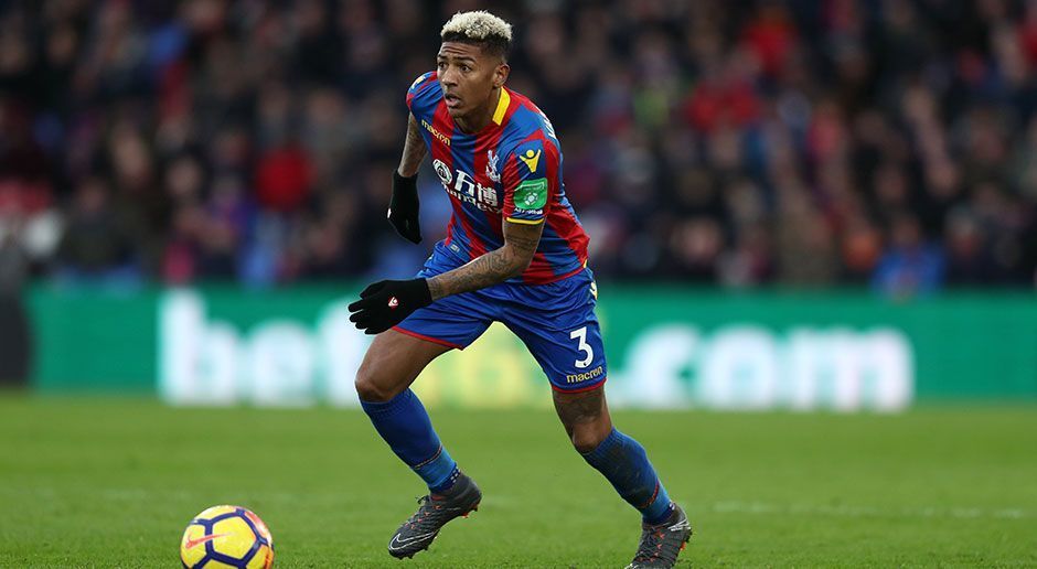 
                <strong>2. Patrick van Aanholt (Crystal Palace)</strong><br>
                Geschwindigkeit: 35,42 km/hGemessen am 30. September 2017 gegen Manchester United
              