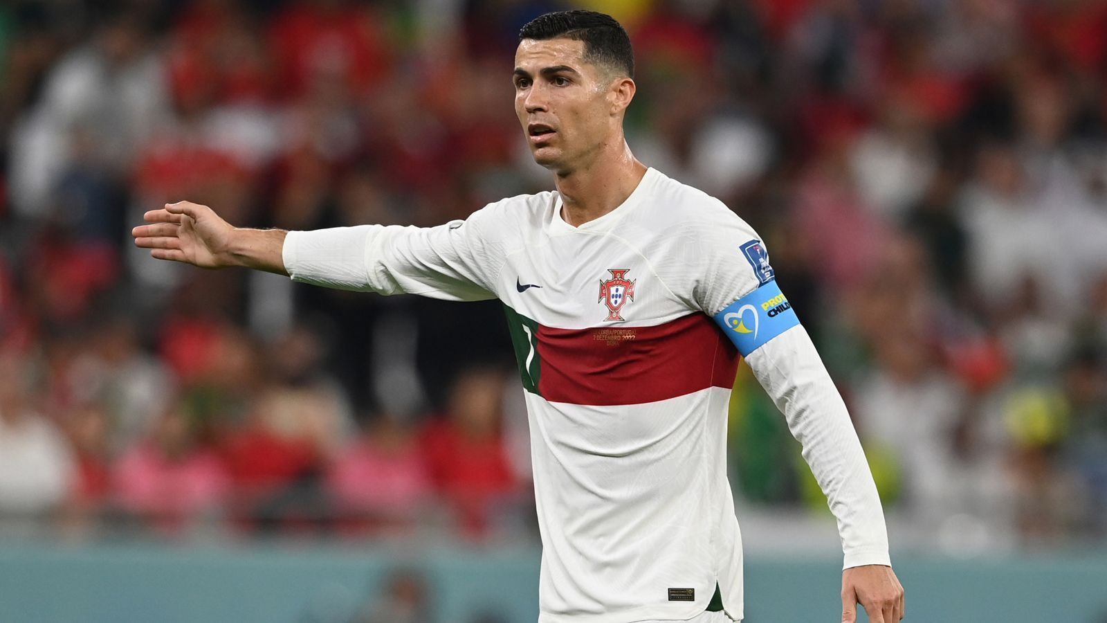 
                <strong>Portugal: Cristiano Ronaldo</strong><br>
                &#x2022; Länderspiel-Tore: 118<br>&#x2022; Länderspiele: 195<br>
              