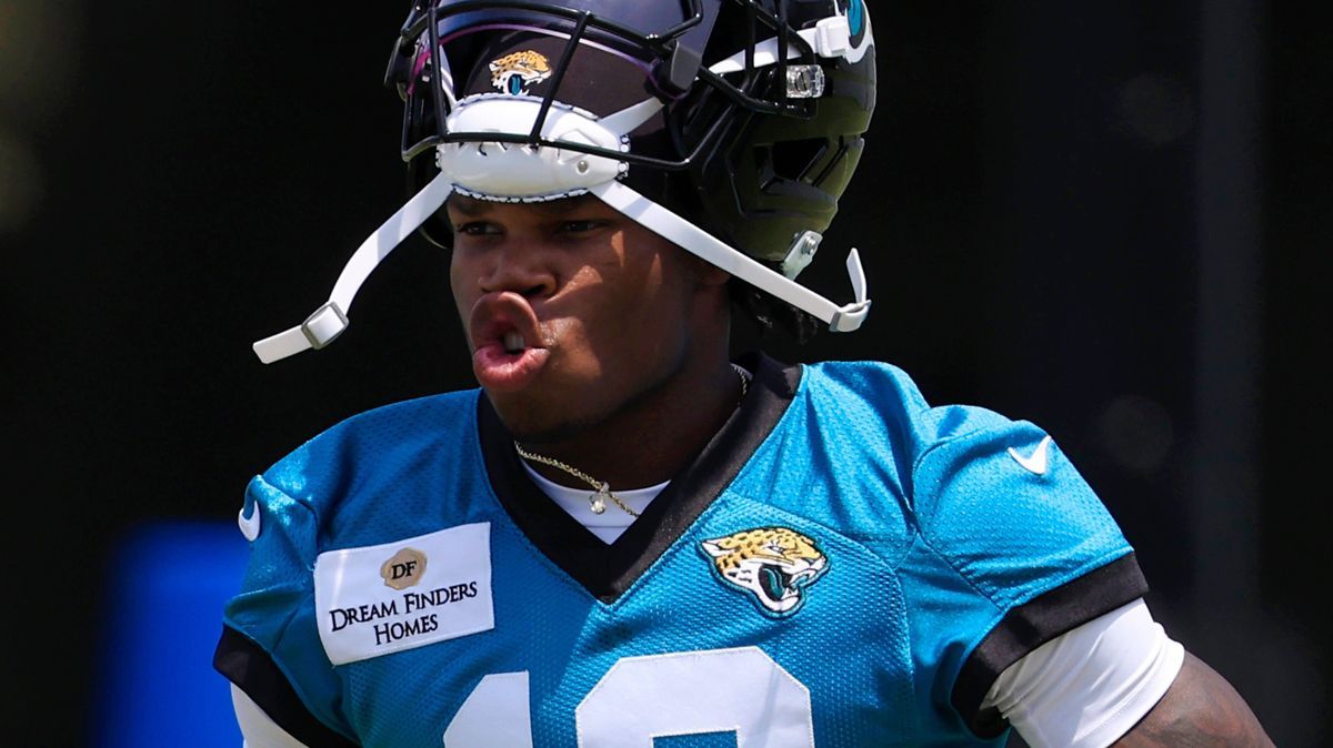 Syndication: Florida Times-Union Jacksonville Jaguars wide receiver Travis Hunter (12) runs during the first organized team activity at Miller Electric Center Monday, May 19, 2025 in Jacksonville, ...