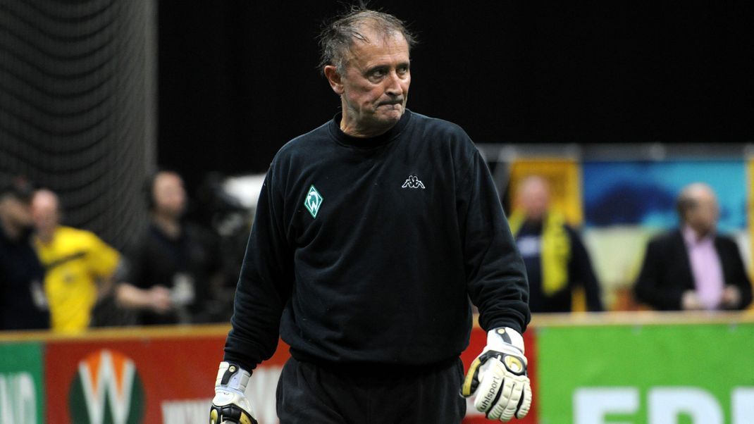 Dieter Burdenski von Werder Bremen, aufgenommen während des "All Stars Hallenmasters 2013"