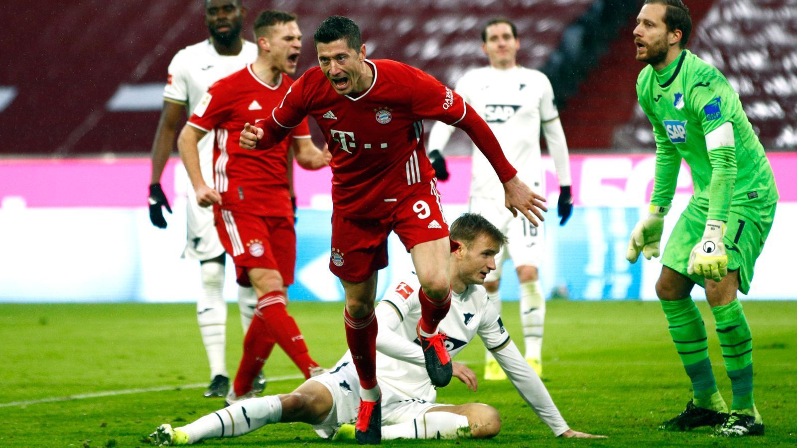 
                <strong>1899 Hoffenheim</strong><br>
                Vereinsschreck von Hoffenheim: Robert Lewandowski - Bundesliga-Tore gegen Hoffenheim: 11 - Bundesliga-Spiele gegen Hoffenheim: 21
              