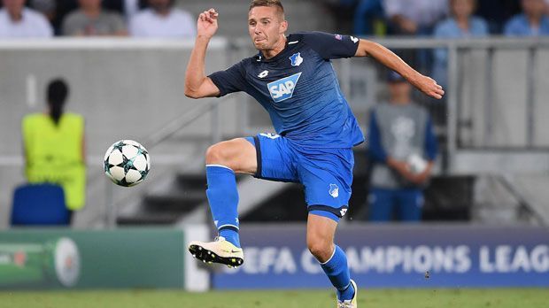 
                <strong>TSG 1899 Hoffenheim</strong><br>
                TSG 1899 Hoffenheim:Einnahmen durch Trikotsponsoren: 4,5 Millionen Euro (SAP)Einnahmen durch Ärmelsponsoren: 1 Million Euro (Prowin)Gesamt: 5,5 Millionen Euro
              