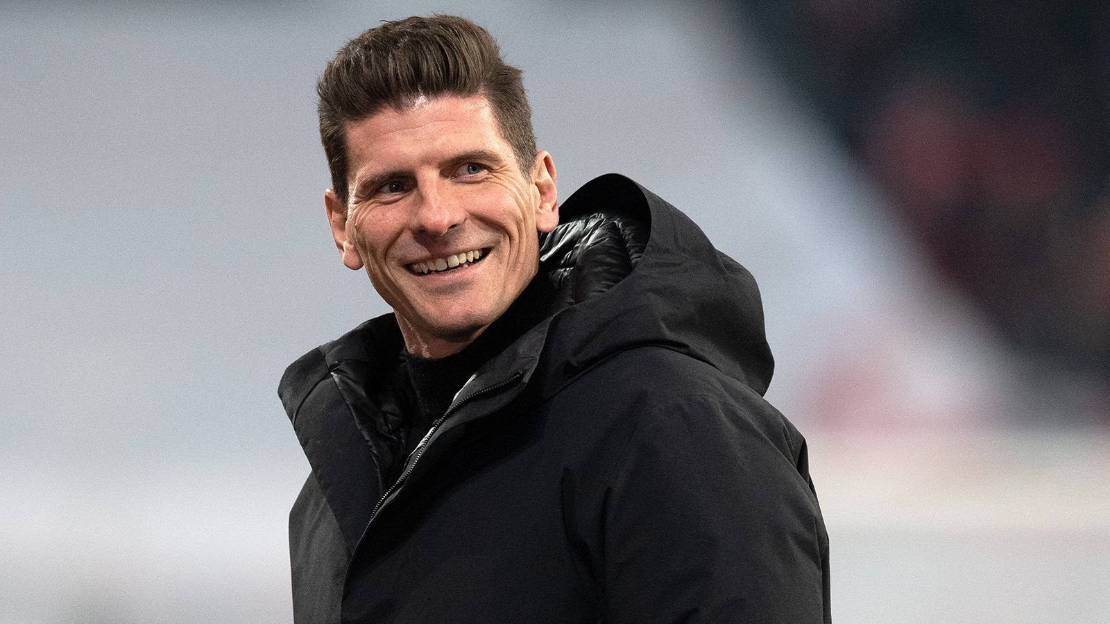 
                <strong>Mario Gomez (FC Bayern München)</strong><br>
                Für Mario Gomez reichte es im Finale nur für ein paar Sekunden. Er wurde für Mario Mandzukic eingewechselt. Gomez, der in der Bundesliga auch für den VfB Stuttgart und den VfL Wolfsburg kickte, ist nach seiner Profikarriere der höchsten deutschen Spielklasse treu geblieben - und mittlerweile als Technischer Direktor für RB Leipzig tätig.
              