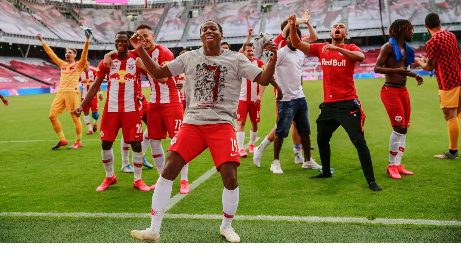 
                <strong>Österreich: RB Salzburg</strong><br>
                Zum siebten Mal in Folge krönte sich in Österreich RB Salzburg zum Meister. Damit befinden sie sich auf den Spuren der Bayern, die den achten Titel in Folge eingefahren haben.
              