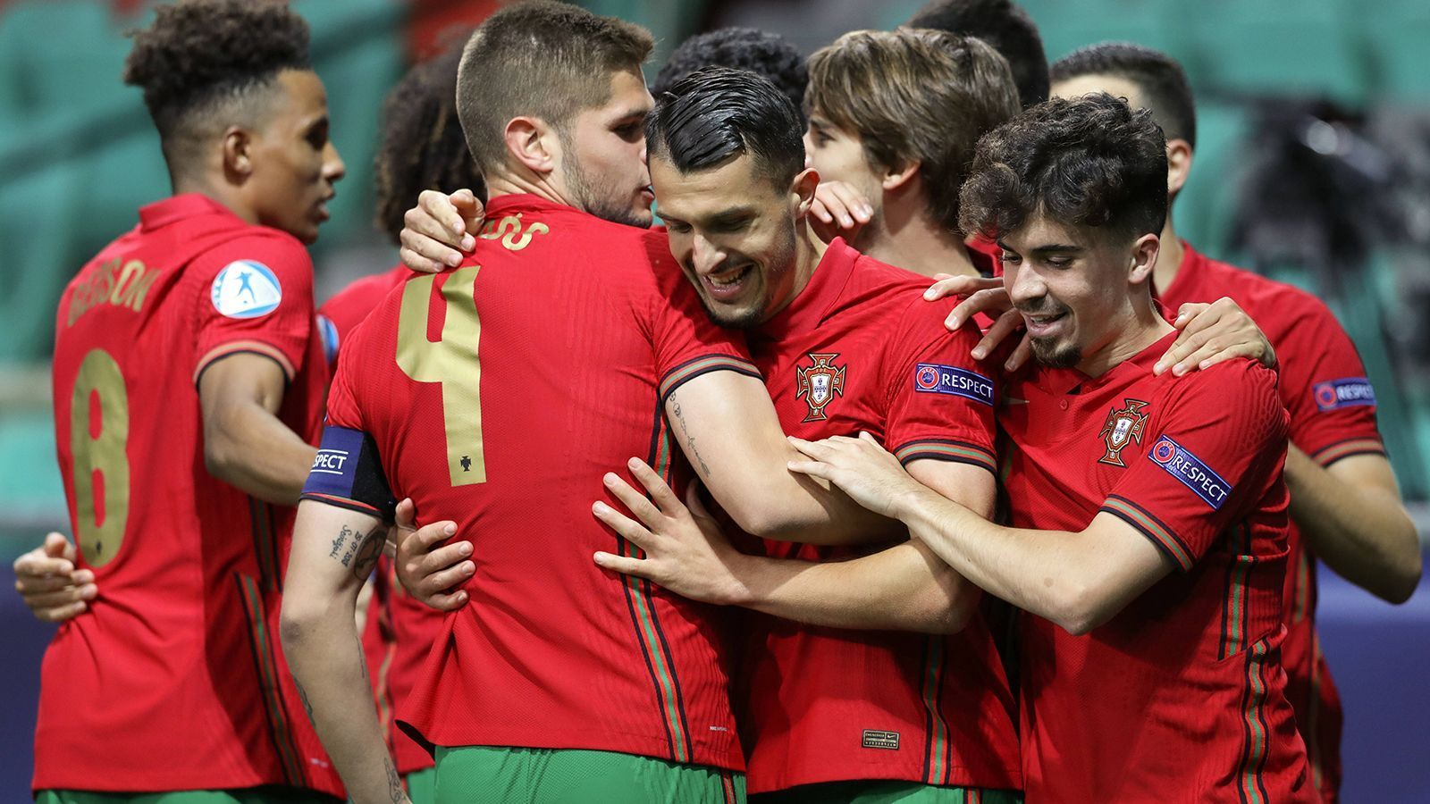 
                <strong>Die portugiesische U21-Nationalmannschaft im ran-Check</strong><br>
                Die deutsche U21-Nationalmannschaft trifft im Finale der U21-EM (Anstoß ist um 21:00 Uhr, ProSieben und ran.de übertragen ab 20:15 Uhr live) auf die portugiesische Auswahl. ran.de nimmt die "Selecao" unter die Lupe. 
              