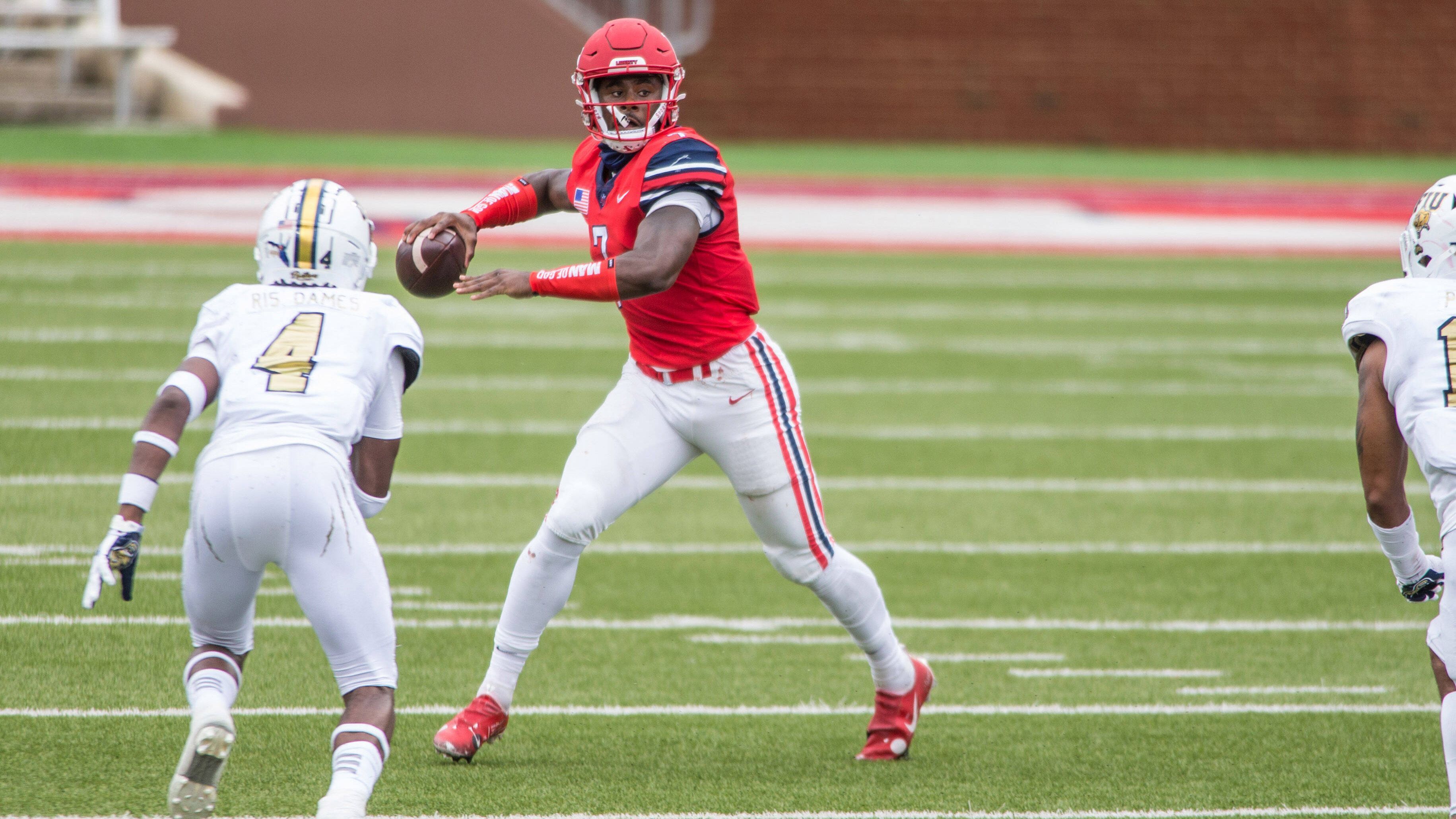 
                <strong>6. (geteilt) Malik Willis</strong><br>
                Position: Quarterback (Liberty Flames) - Quote: 15 (Bei einem Einsatz von 10 Dollar gewinnt man 150 Dollar)
              