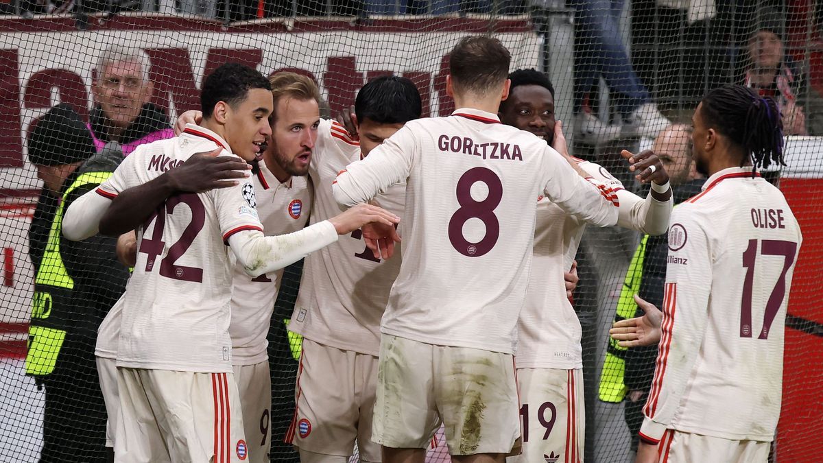 Bayer 04 Leverkusen v FC Bayern München - UEFA Champions League 2024/25 Round of 16 Second Leg