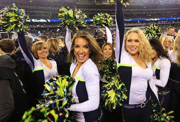 
                <strong>Seattles magische Nacht!</strong><br>
                Die Cheerleader, die Seattle Seagals, hatten natürlich auch allen Grund zum Strahlen.
              