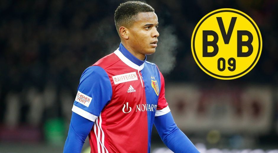 
                <strong>Manuel Akanji (Borussia Dortmund)</strong><br>
                Pokalsieger Borussia Dortmund hat die Verpflichtung von Manuel Akanji bekanntgegeben. Der 22-jährige Schweizer wechselt für eine kolportierte Ablösesumme von 21,5 Millionen Euro (falls alle Boni greifen) vom FC Basel zum Bundesligisten. Damit wäre er Dortmunds teuerster Abwehrspieler der Vereinsgeschichte. Der Innenverteidiger unterzeichnete beim BVB einen Vertrag bis zum Sommer 2022. "Manuel hat sich mit seinen Leistungen ins Visier mehrerer europäischer Topklubs gespielt, und wir sind glücklich, dass er sich für uns entschieden hat", sagte BVB-Sportdirektor Michael Zorc über die Verpflichtung des Talents.
              