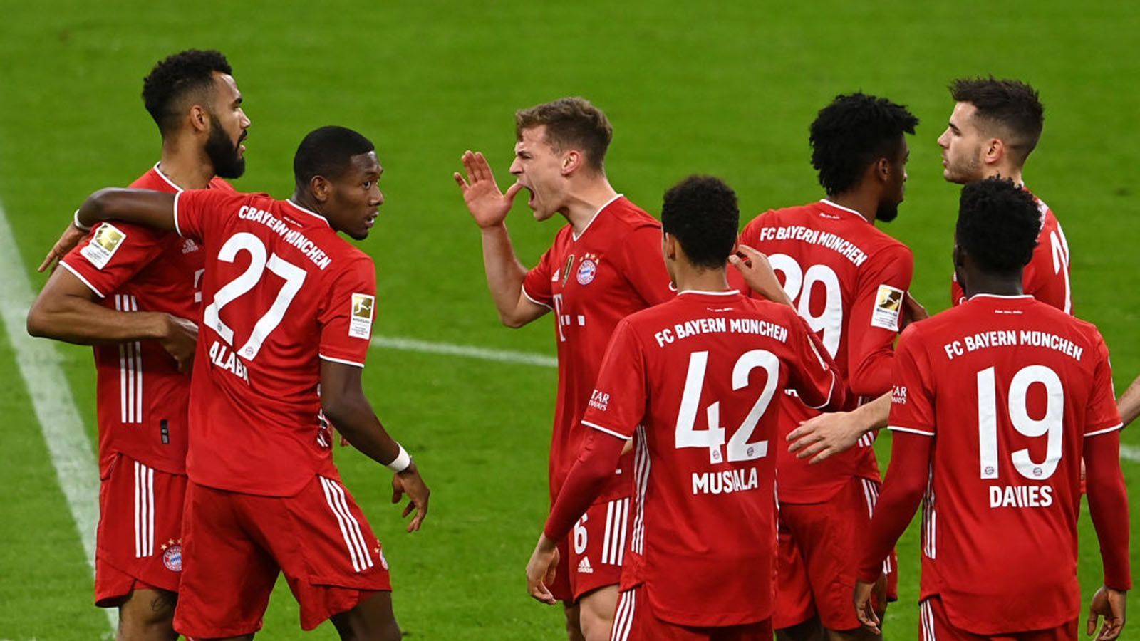 
                <strong>Die Bayern-Stars gegen Leverkusen in der Einzelkritik</strong><br>
                Zwei frühe Treffer bescheren dem FC Bayern einen 2:0-Heimsieg gegen Leverkusen - und bringen dem Rekordmeister kommende Woche einen Meisterschaftsmatchball. Vor allem die linke Seite der Münchner glänzt in der Allianz Arena. Die Bayern-Stars in der Einzelkritik.
              