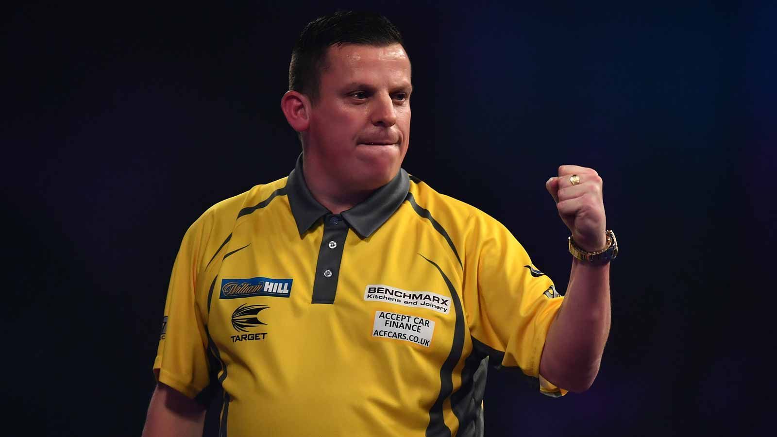 
                <strong>9. Dave Chisnall (1,81 Millionen Euro)</strong><br>
                Dave Chisnall hat bereits 1,81 Millionen Euro an Preisgeldern eingesammelt. Bei seinen bisherigen Teilnahmen an der Weltmeisterschaft erzielte der Engländer dieses Jahr sein bestes Ergebnis mit dem Viertelfinaleinzug. Dort war allerdings Schluss gegen Gary Anderson. Im Moment liegt der 38-Jährige auf Platz zwölf in der Weltrangliste der PDC.
              