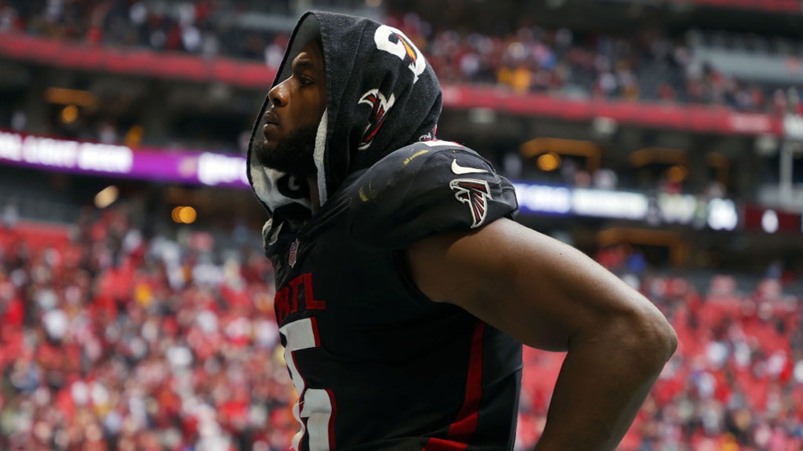 
                <strong>Dante Fowler Jr. (Atlanta Falcons)</strong><br>
                &#x2022; Ein halber Sack fehlt ihm noch für einen Bonus von einer Million Dollar. Gelingen ihm 2,5 Sacks erhält er eine weitere Million Dollar extra<br>
              
