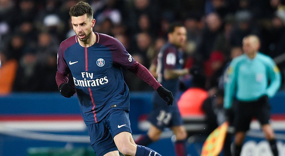 
                <strong>Thiago Motta (Paris Saint-Germain)</strong><br>
                Sein Torschuss in der 50. Minute wäre im American Football ein Field Goal gewesen. Jedoch wird Motta für das Fußballspielen bezahlt - dies gelingt ihm diesmal nicht sonderlich gut. ran-Note: 5
              