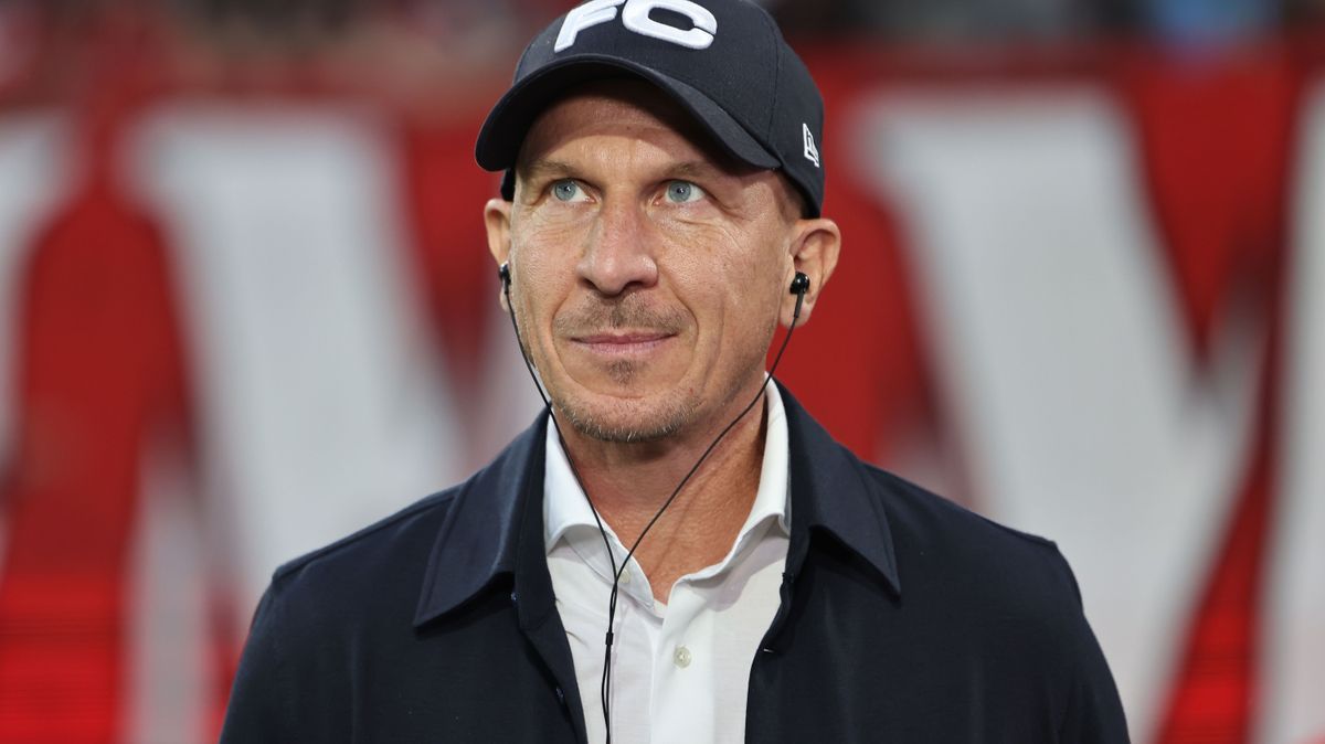 1. FC Köln v SSV Jahn Regensburg - Second Bundesliga