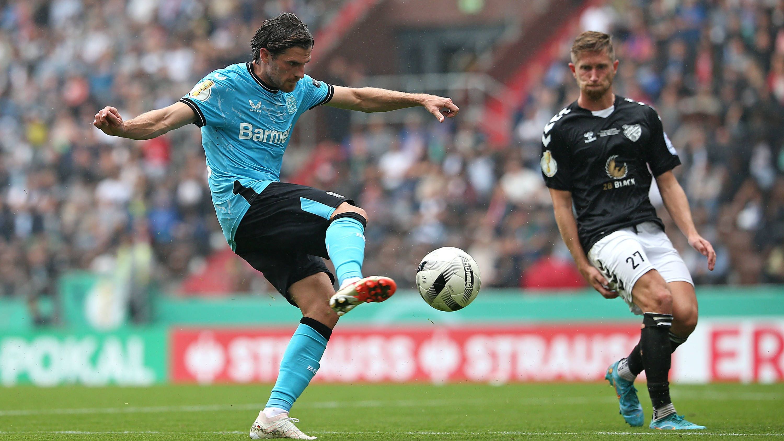 <strong>FC Teutonia 05 Ottensen - Bayer 04 Leverkusen (0:8)</strong><br>- Torschützen: Jonas Hofmann (81.) &amp; Adam Hlozek (90.)<br>- Wettbewerb: DFB-Pokal, 1. Runde (12.08.2023)